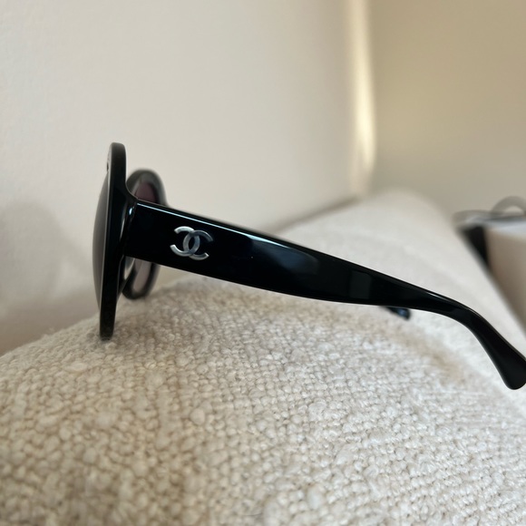 Chanel Oval Black Acetate Sunglasses - Picture 6 of 8